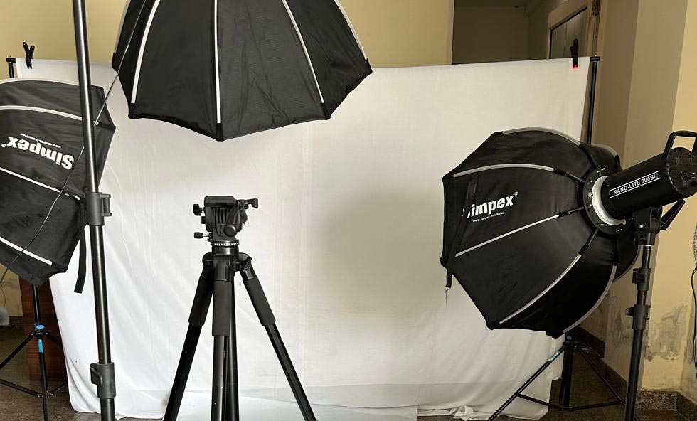 Ecommerce product photography setup in Ghaziabad studio
